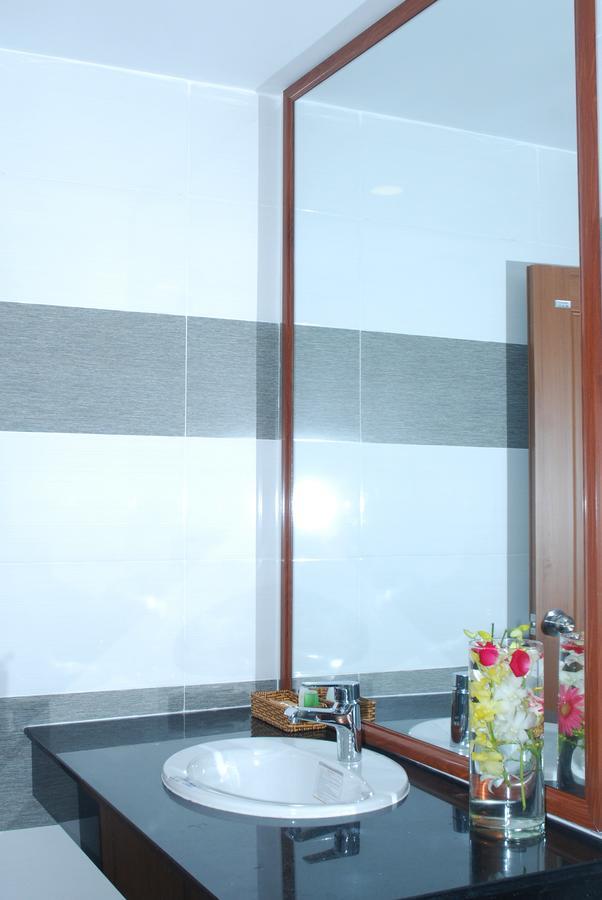 Golf Star Hotel Ho Chi Minh City Bagian luar foto